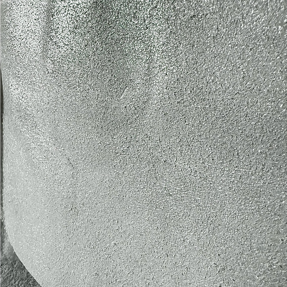 Thacker Le Pouch Silver Metallic Ring Handle 2-1 … - image 4